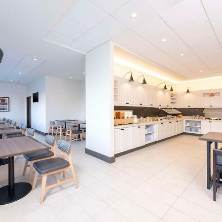 Hyatt Place Detroit/Royal Oak Bagian luar foto