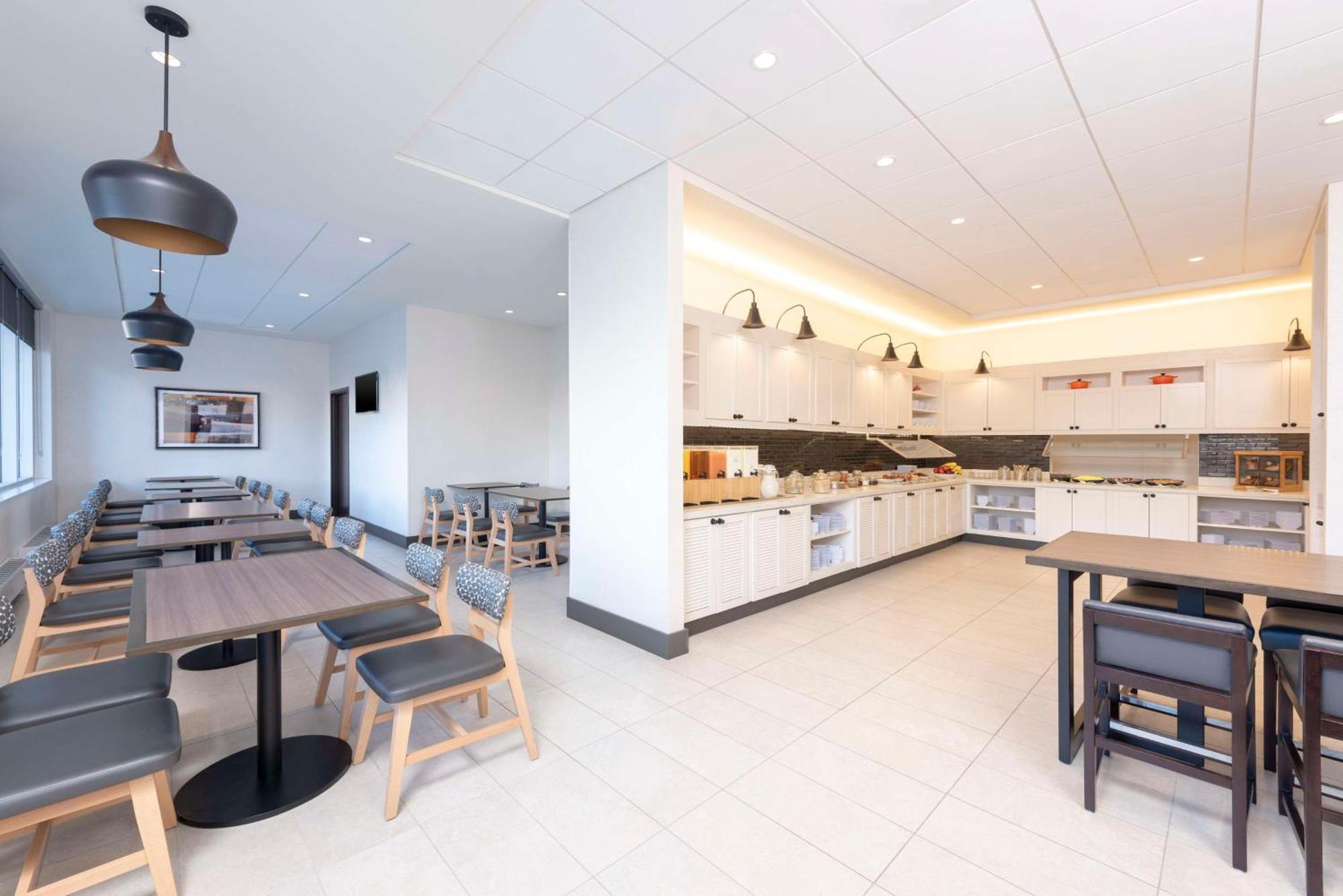 Hyatt Place Detroit/Royal Oak Bagian luar foto