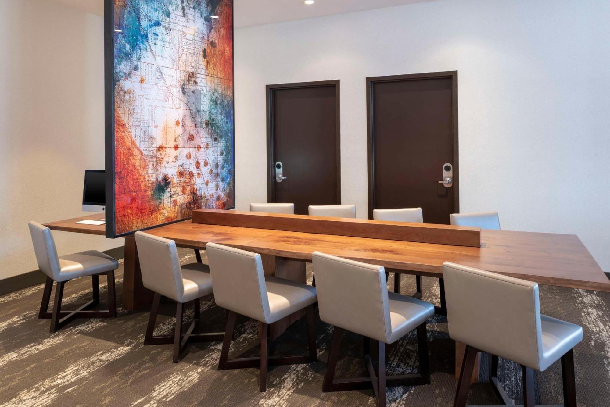 Hyatt Place Detroit/Royal Oak Bagian luar foto