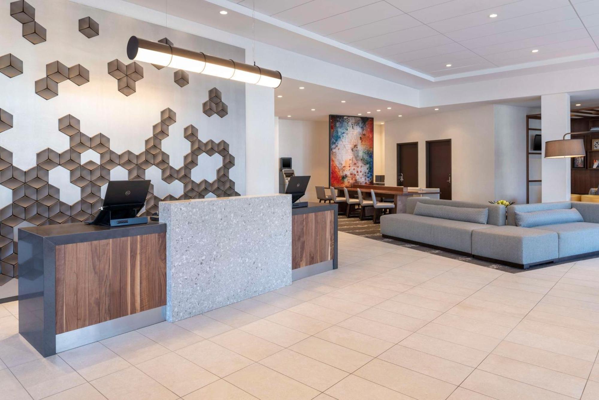 Hyatt Place Detroit/Royal Oak Bagian luar foto