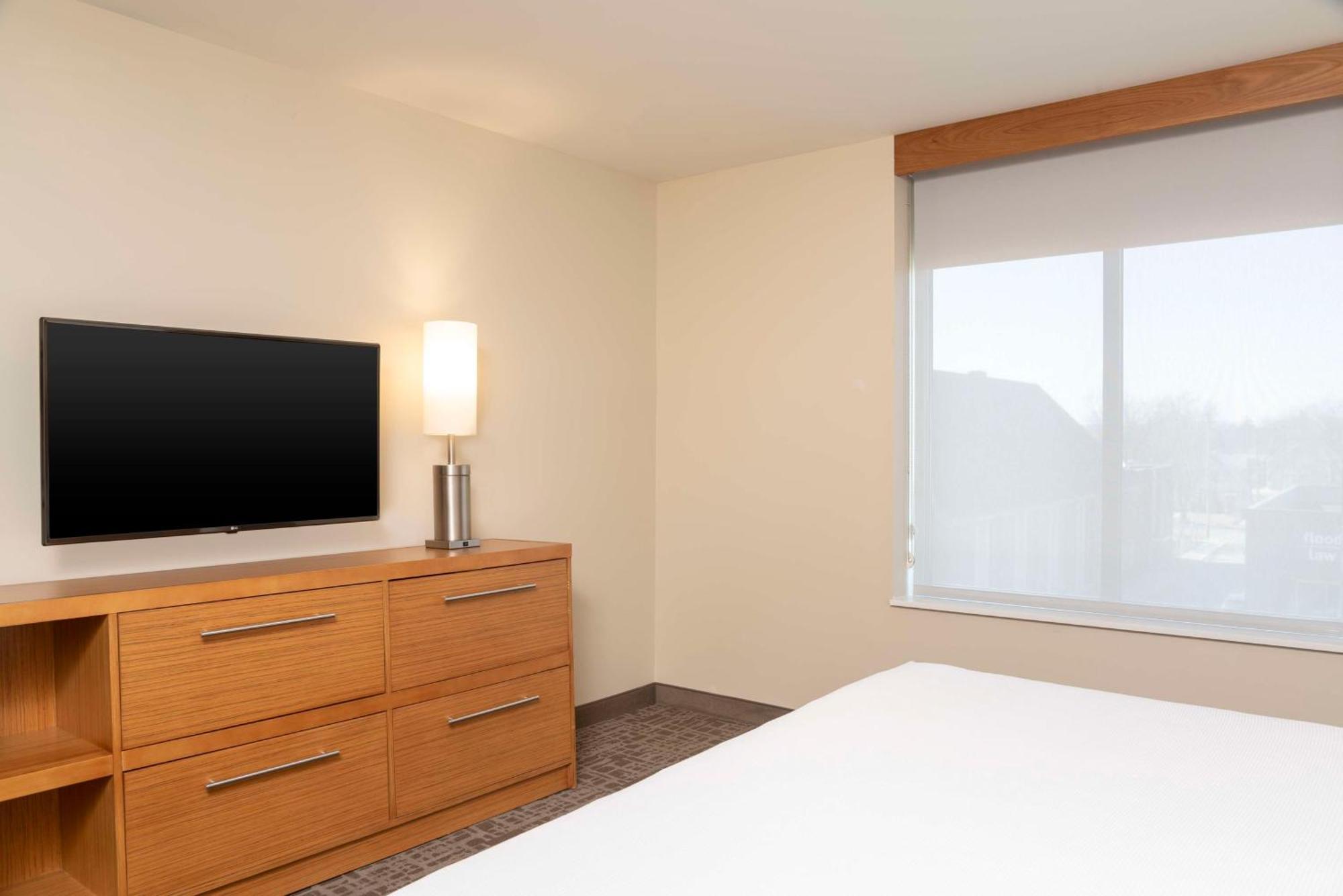 Hyatt Place Detroit/Royal Oak Bagian luar foto