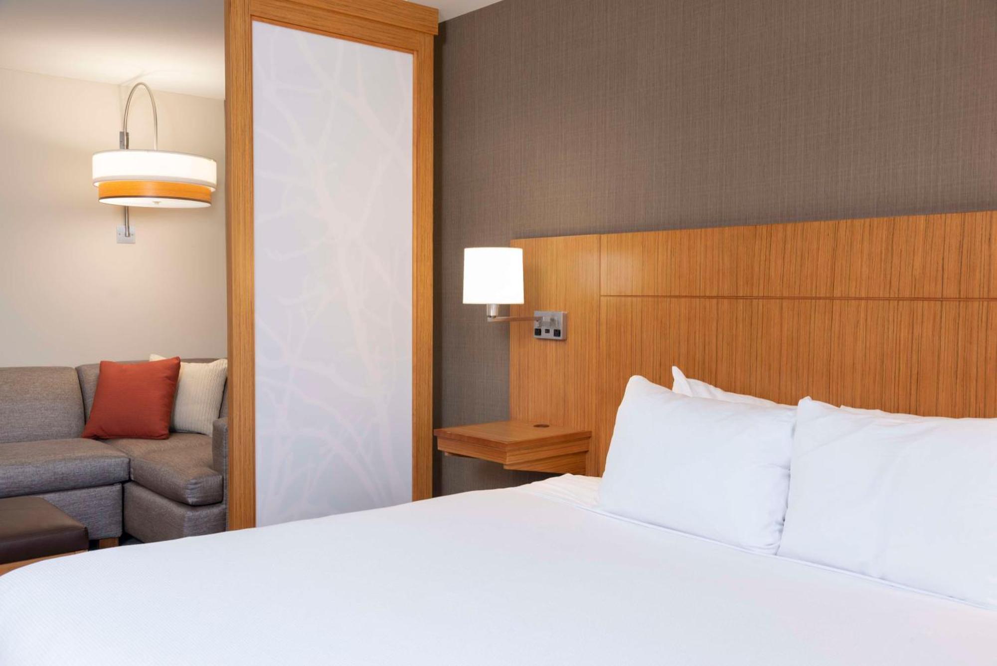 Hyatt Place Detroit/Royal Oak Bagian luar foto