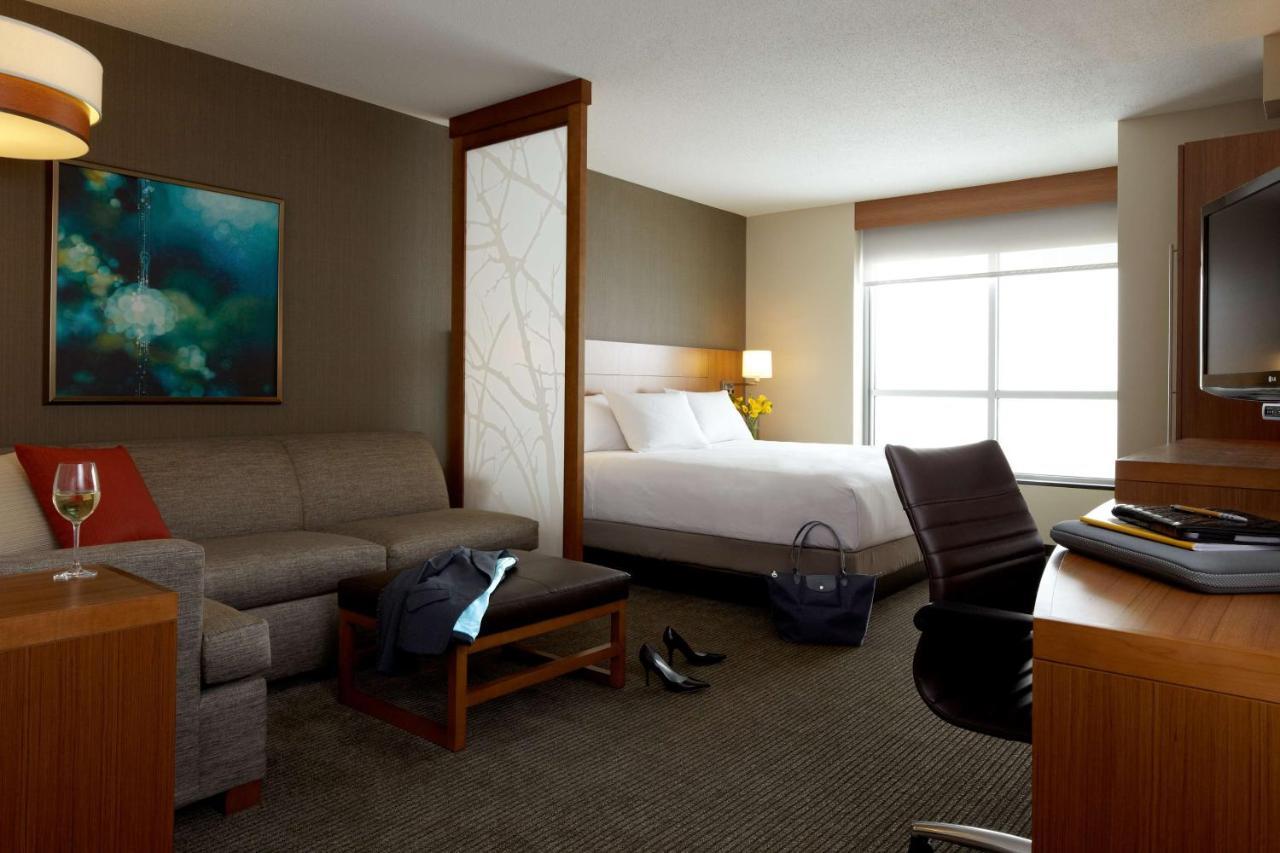 Hyatt Place Detroit/Royal Oak Bagian luar foto
