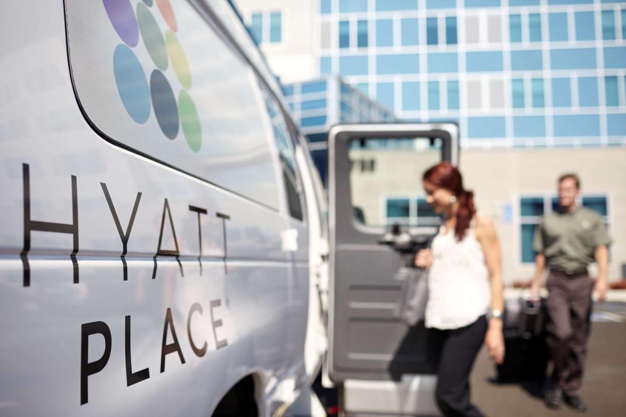 Hyatt Place Detroit/Royal Oak Bagian luar foto